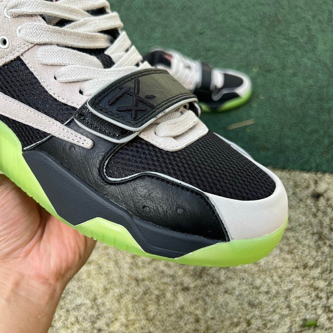 Nike Zion 2 Black Light Smoke Grey Volt Siren Red DV0527-060