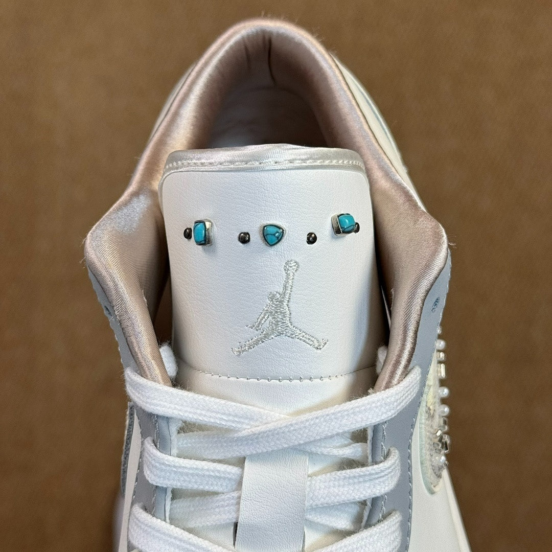 Air Jordan 1 Low SE Bling FJ2260-001