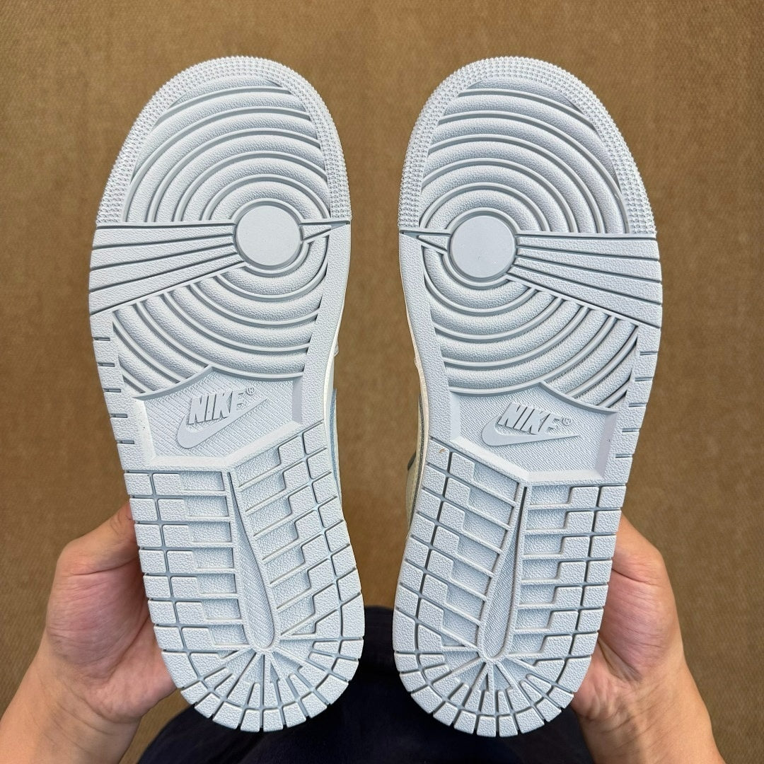 Air Jordan 1 Low SE Bling FJ2260-001