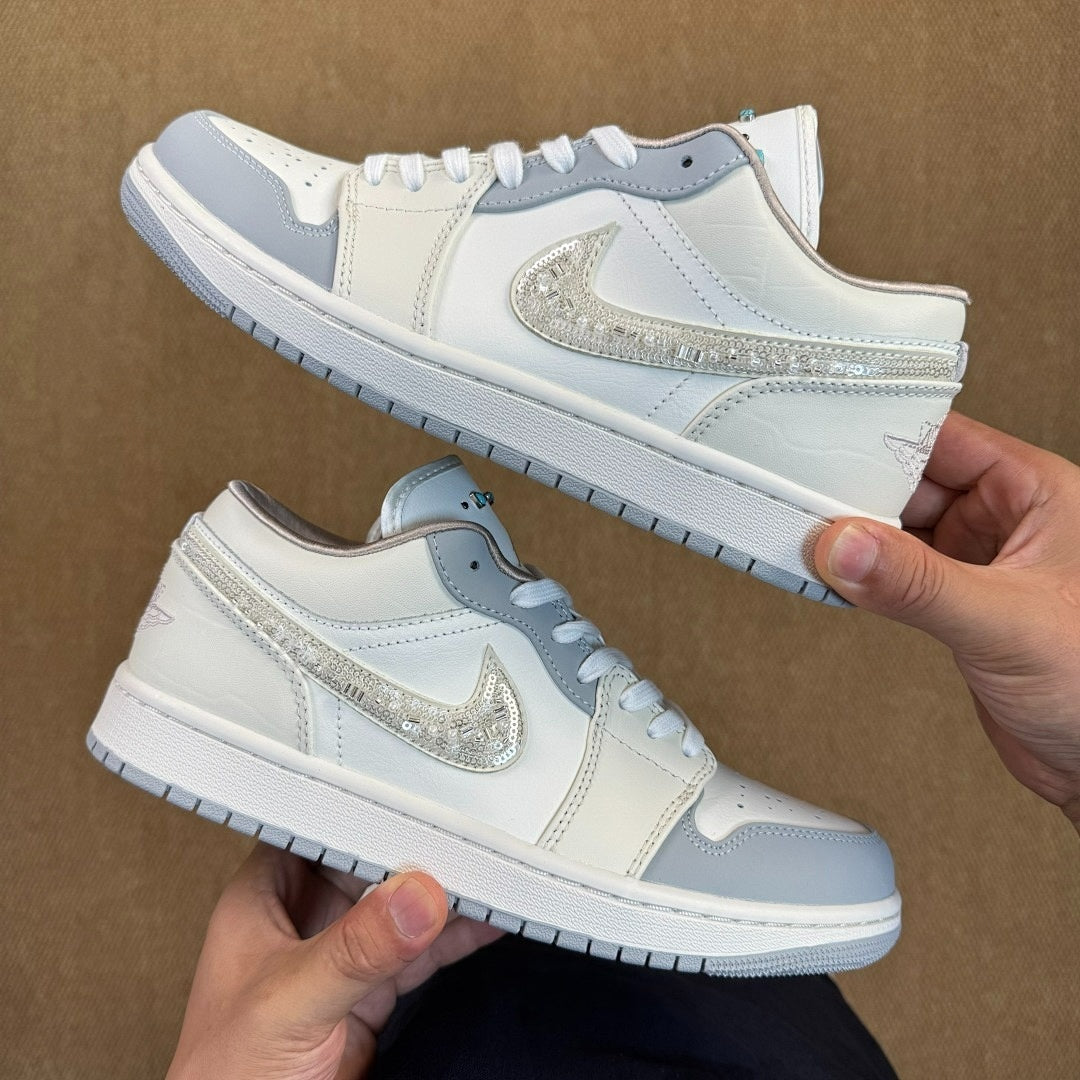 Air Jordan 1 Low SE Bling FJ2260-001