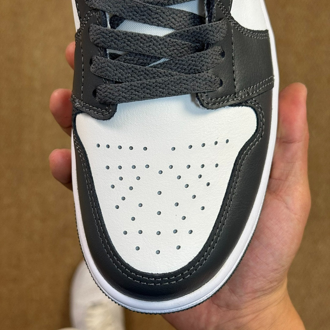 Air Jordan 1 Low "Atmosphere Grey" 553558-040