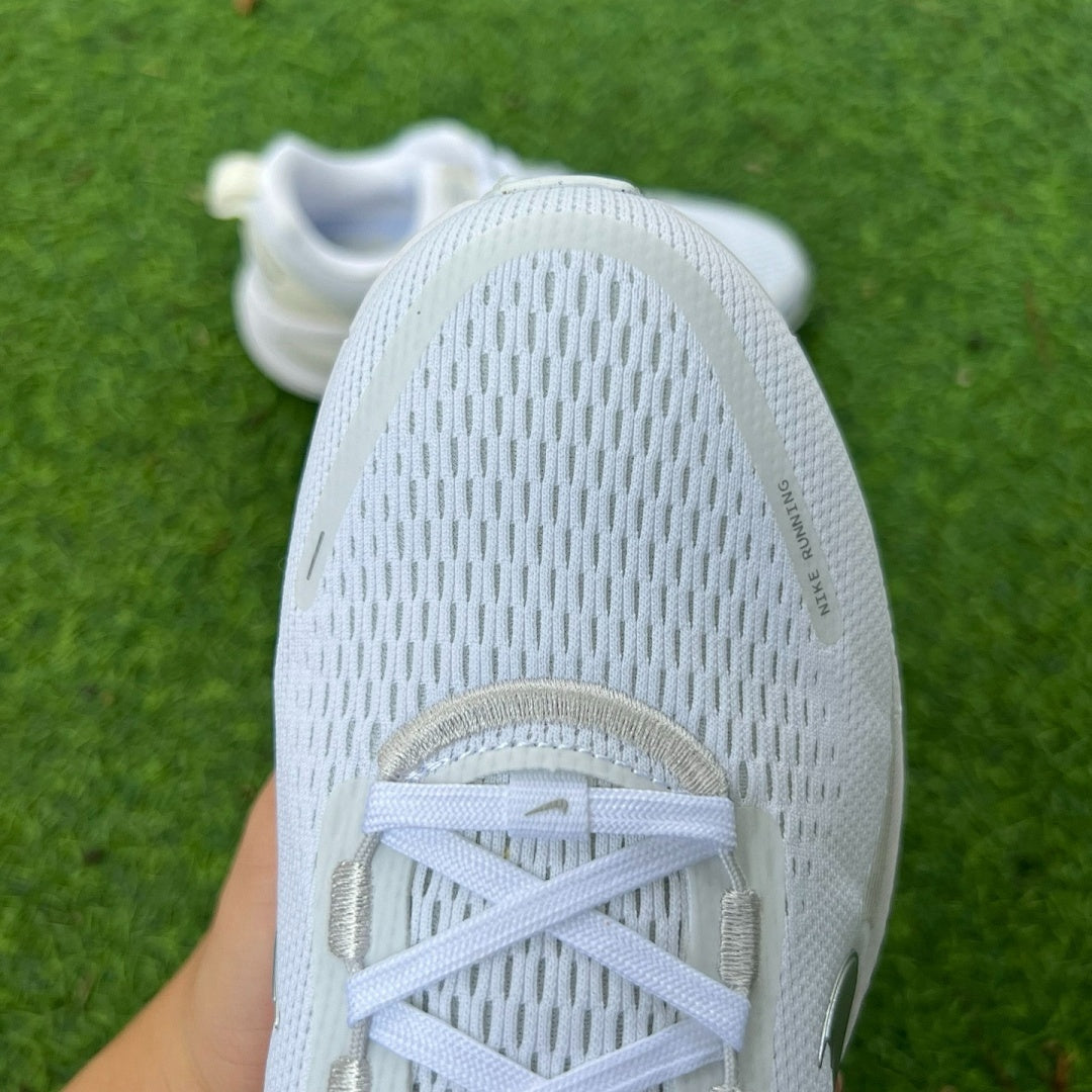 Nike ZoomX Invincible Run Flyknit 3 DV6778-100 White Metallic Silver Pure Platinum