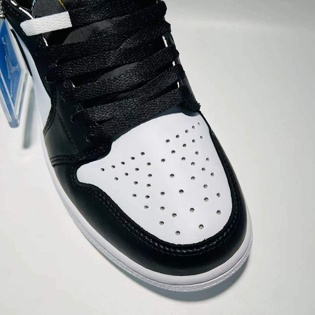 Air Jordan 1 Retro High OG 'Royal Toe' (555088-041) Deconstructed Exposed Foam Tongue White Black Royal Blue