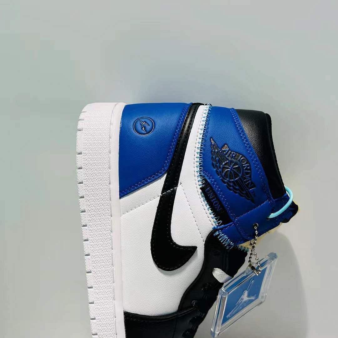 Air Jordan 1 Retro High OG 'Royal Toe' (555088-041) Deconstructed Exposed Foam Tongue White Black Royal Blue