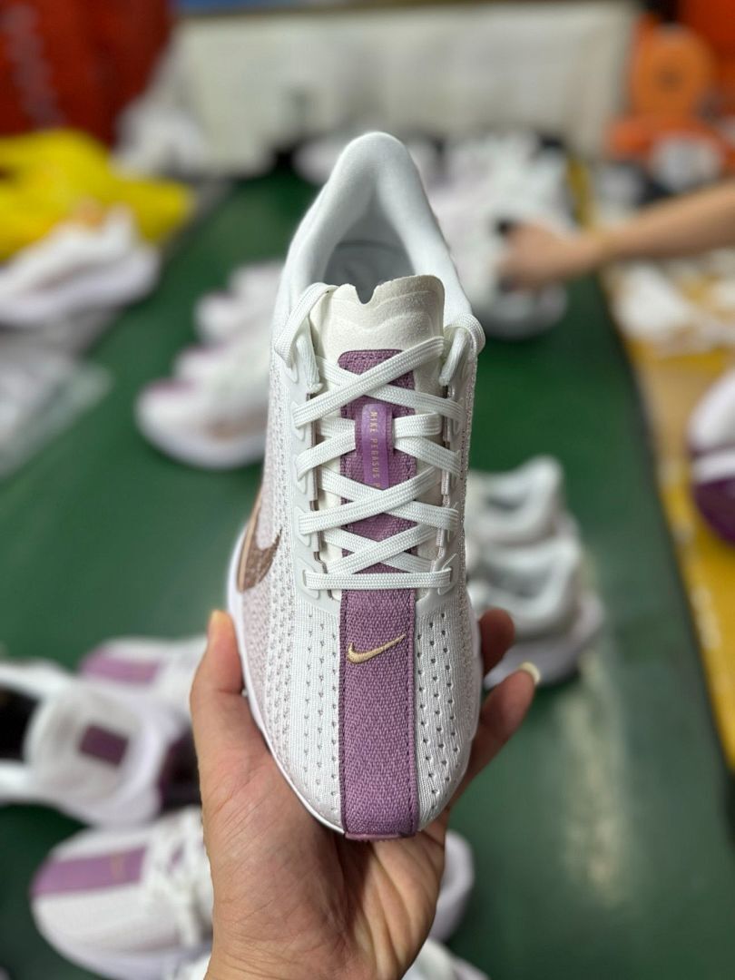 Nike ZoomX Invincible Run Flyknit 3 DR2615-101 White Metallic Red Bronze Violet Dust Pink Oxford