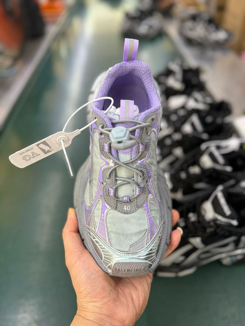 Balenciaga 3XL Trainer Metallic Silver Purple (2325 VG)