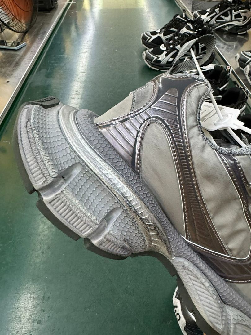 Balenciaga Runner Sneakers Grey/Silver