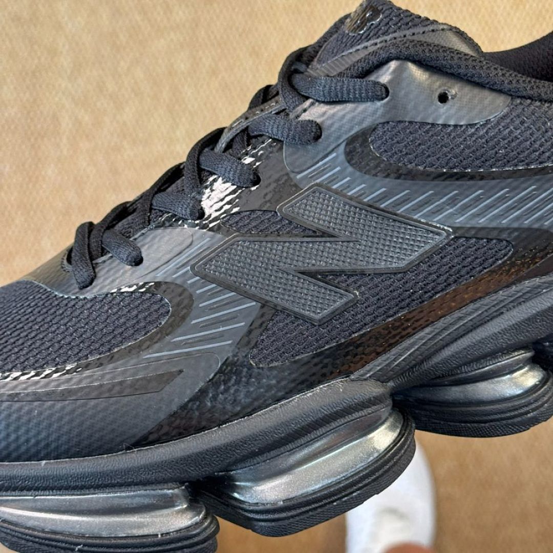Nike Shox NZ Triple Black 360565-090