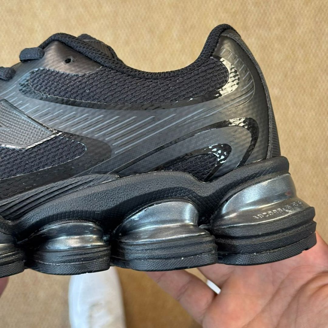 Nike Shox NZ Triple Black 360565-090