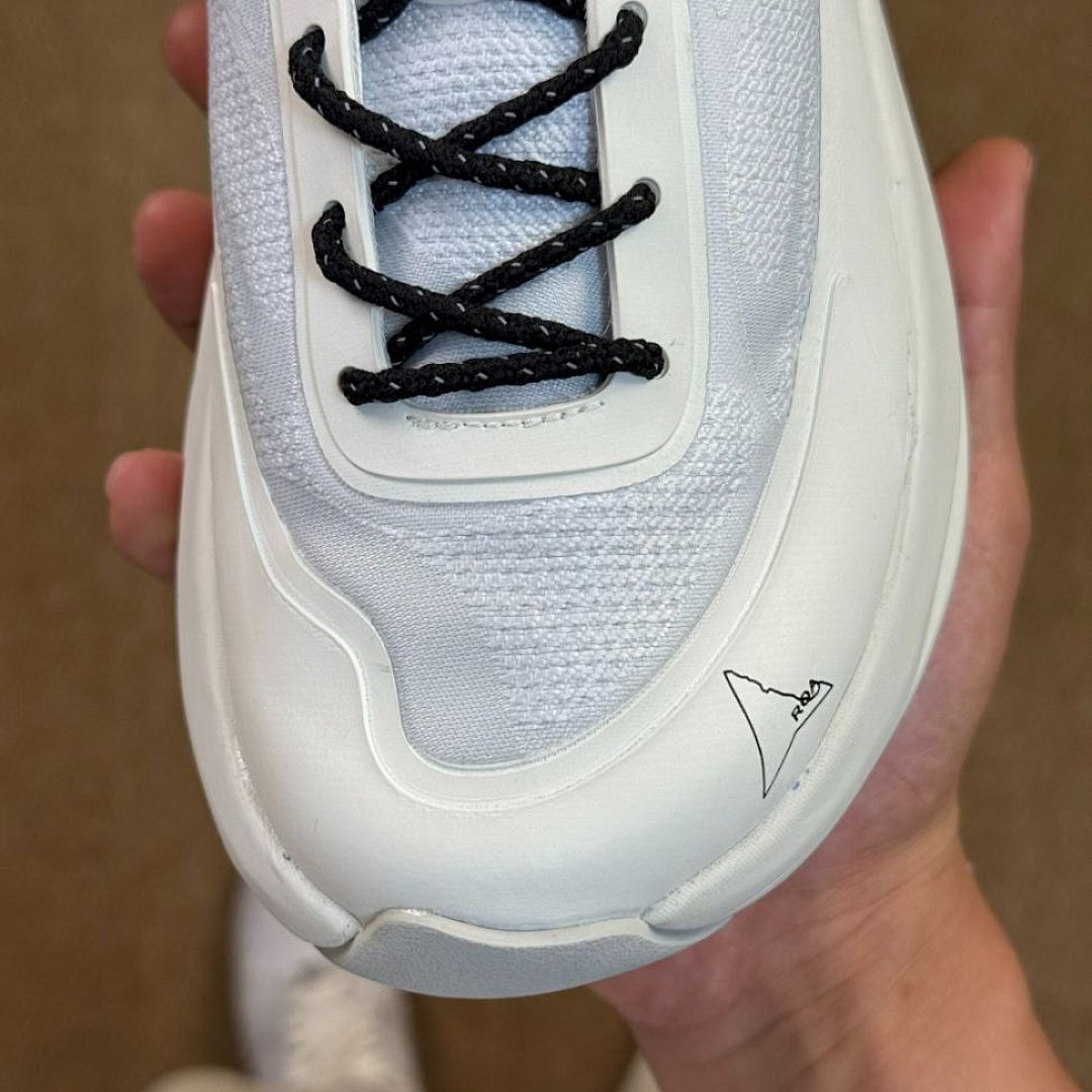 Satisfy Space-O Trail Shoes Bone