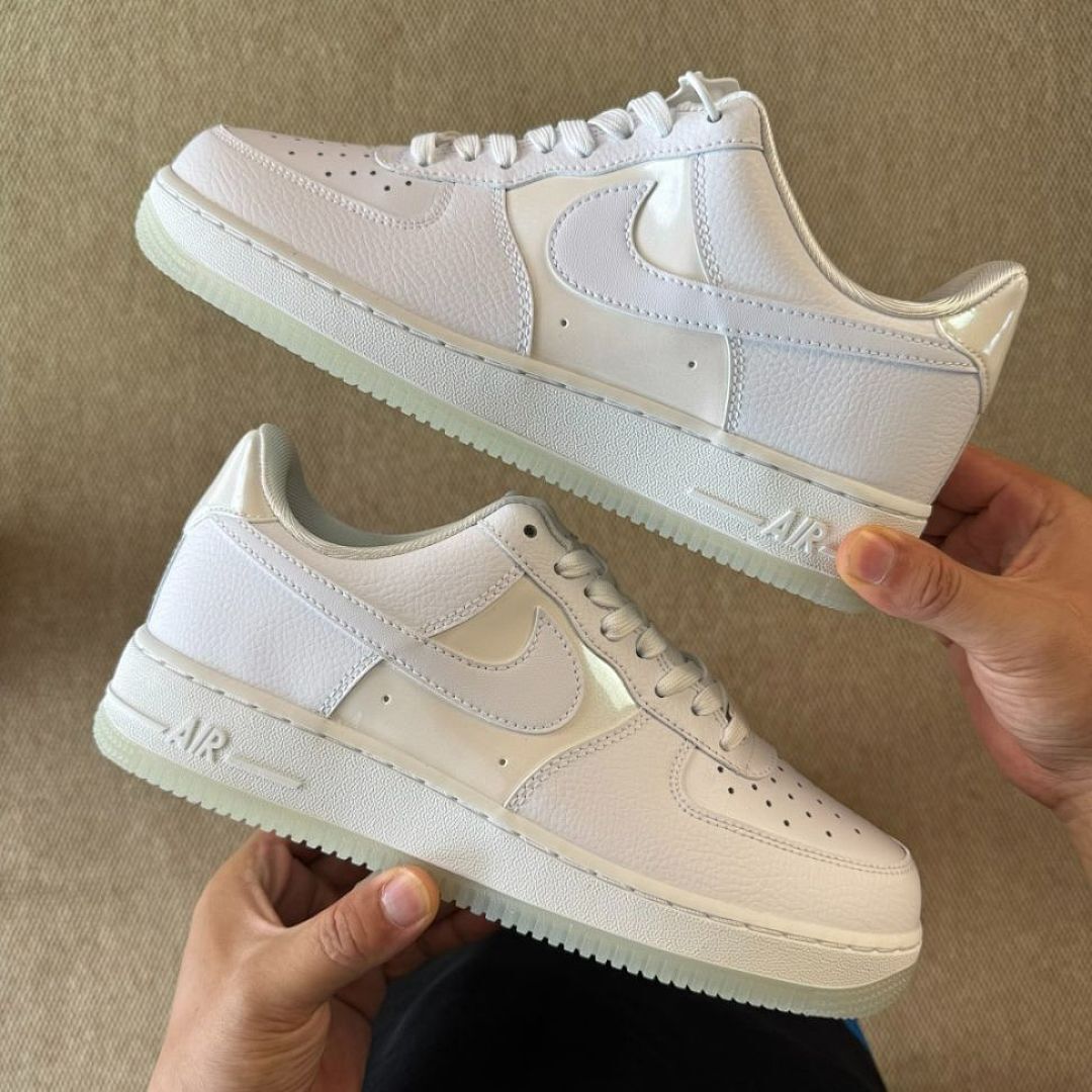 Nike Air Force 1 Low 'Iridescent' White CW6030-100