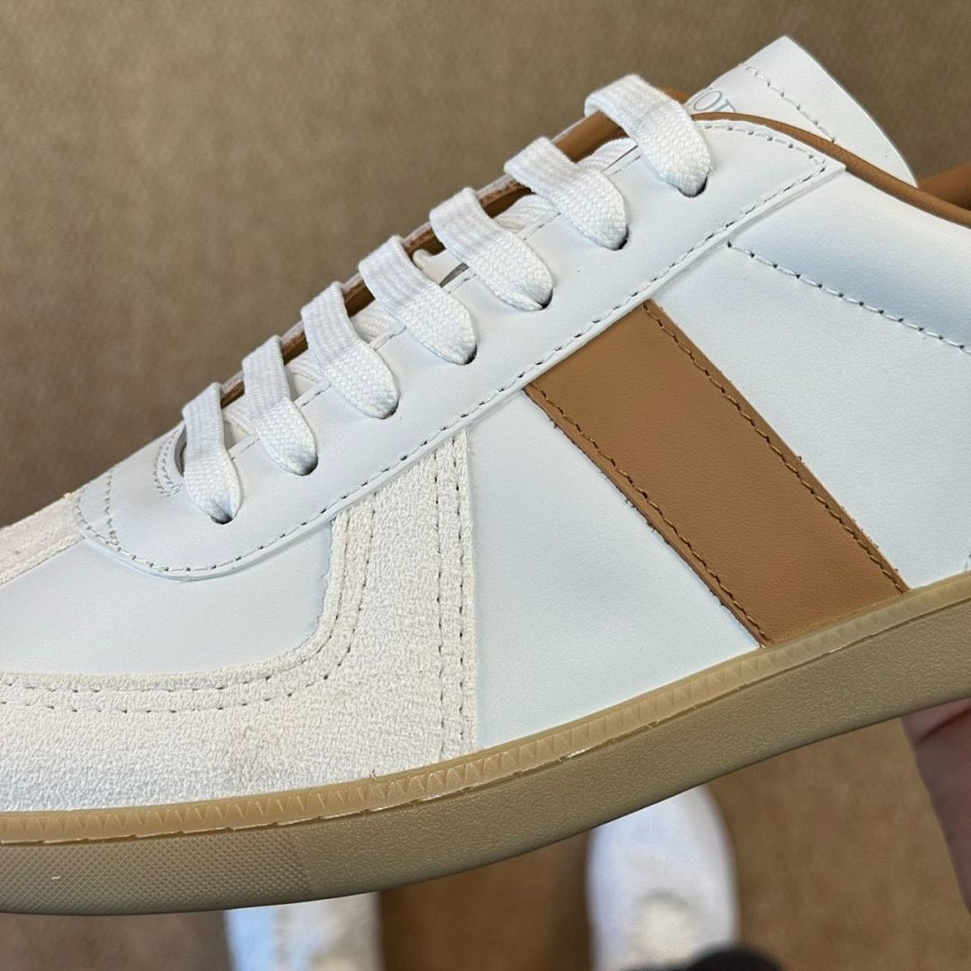 Dior B01 Sneaker White and Beige Smooth Calfskin and Suede