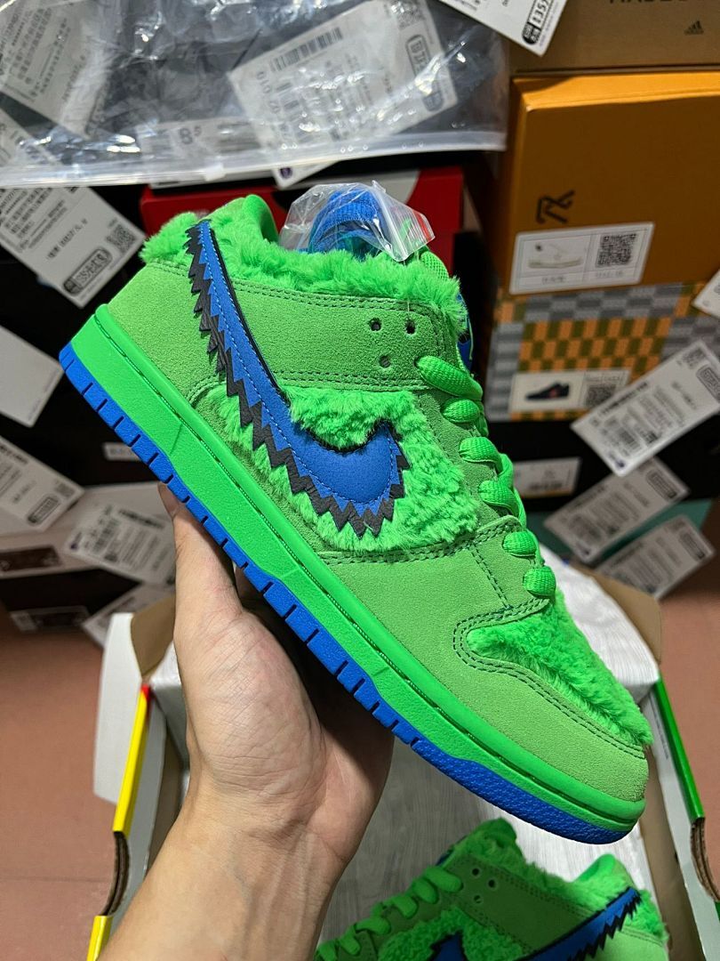 Nike SB Dunk Low Grateful Dead Bears Green CJ5378-300