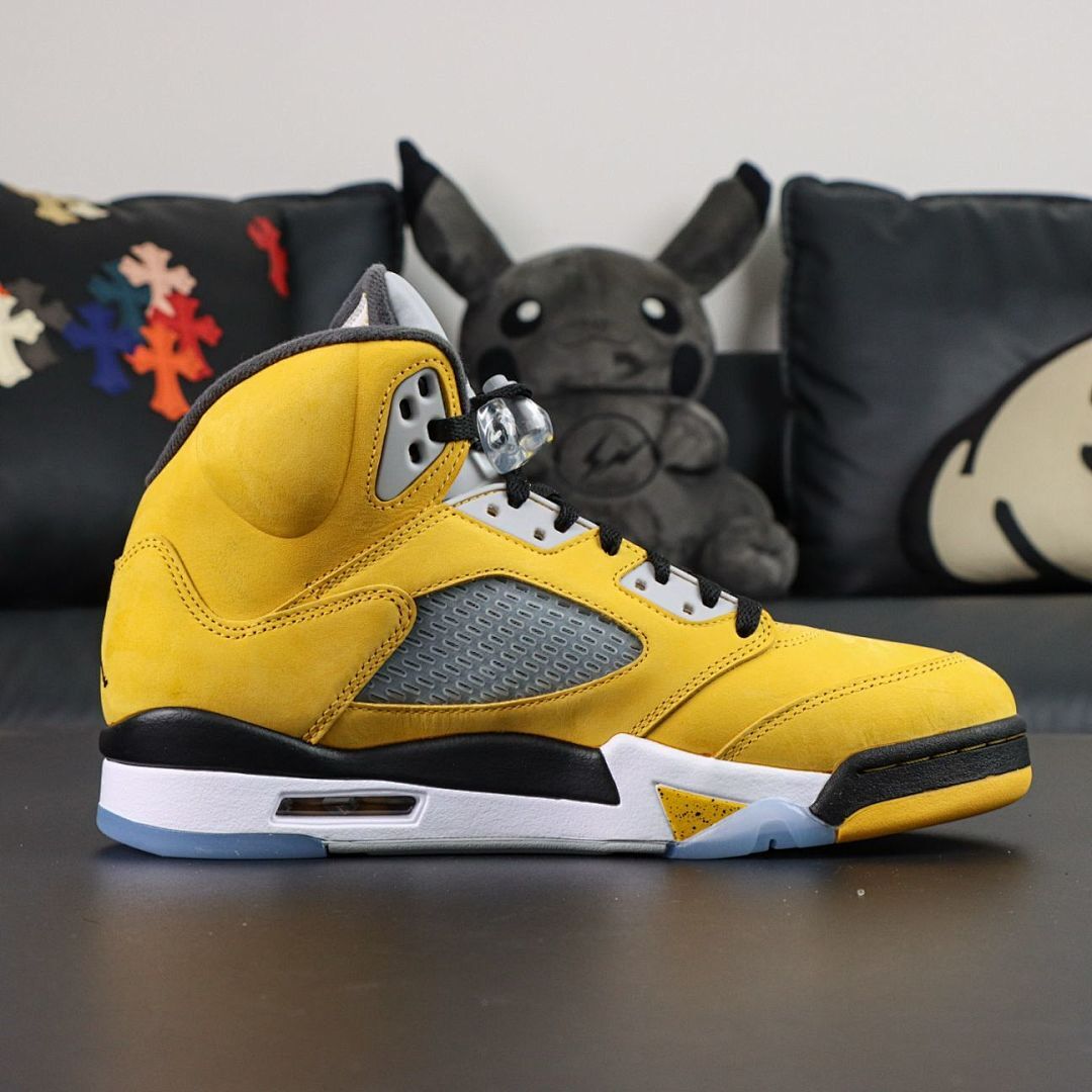 Air Jordan 5 Retro Varsity Maize Michigan CQ9545-700