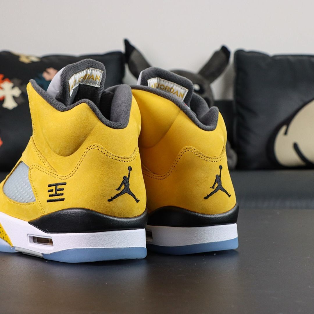 Air Jordan 5 Retro Varsity Maize Michigan CQ9545-700