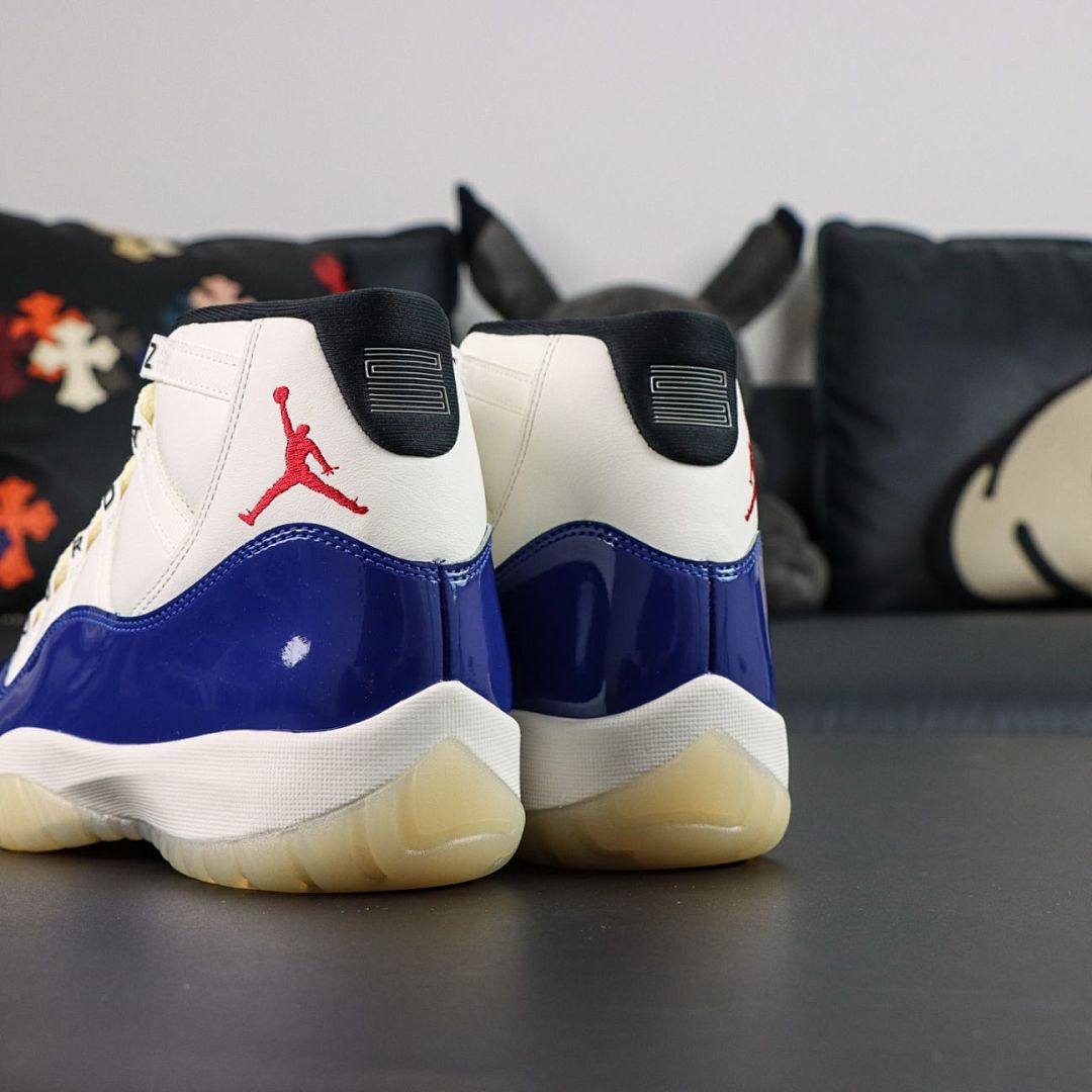 Air Jordan 11 Retro Royal Blue