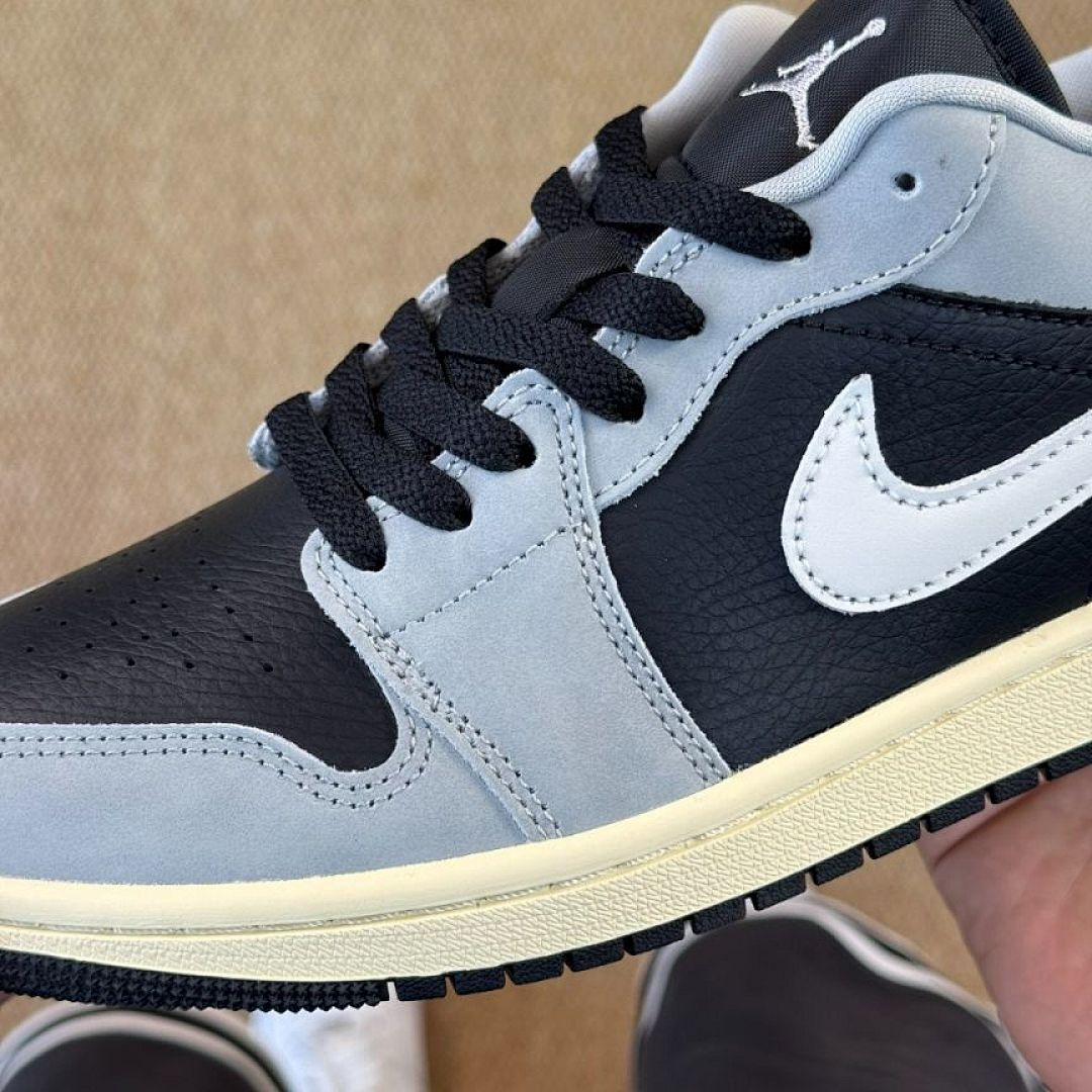 Air Jordan 1 Low OG Atmosphere Grey DZ4131-001