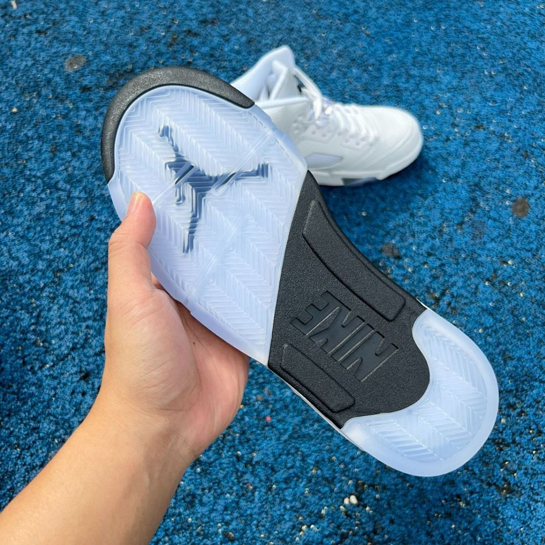 Air Jordan 5 Retro Pure Platinum 136027-130