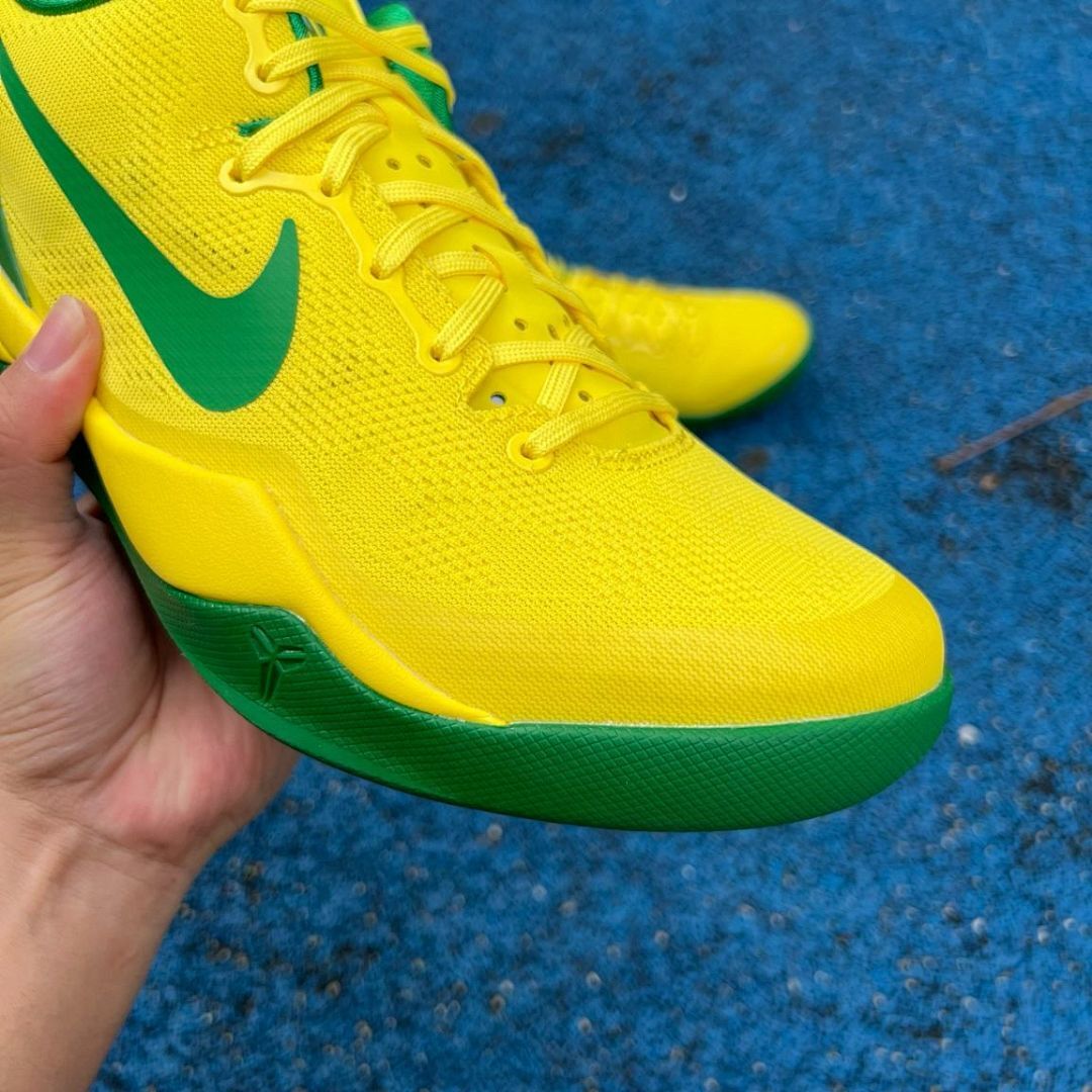 Nike Kobe 8 System 'Brazil' Dynamic Yellow Stadium Green 555035-700
