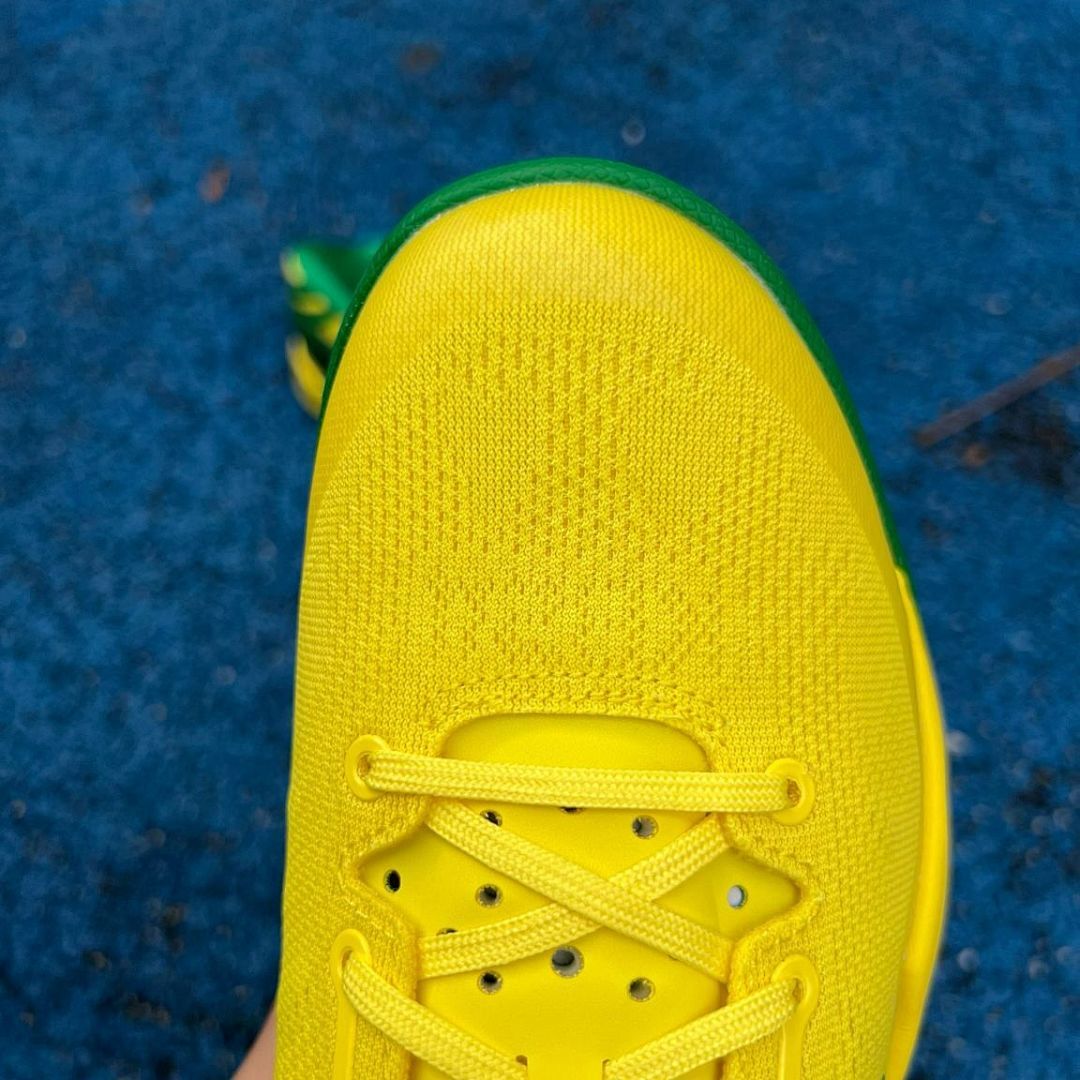 Nike Kobe 8 System 'Brazil' Dynamic Yellow Stadium Green 555035-700