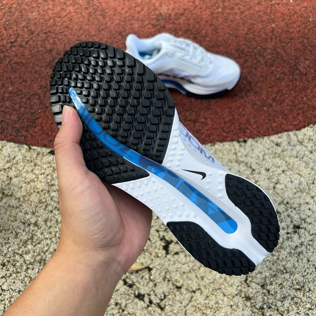 Nike Air Zoom Vomero 16 White Black Racer Blue DA7694-103