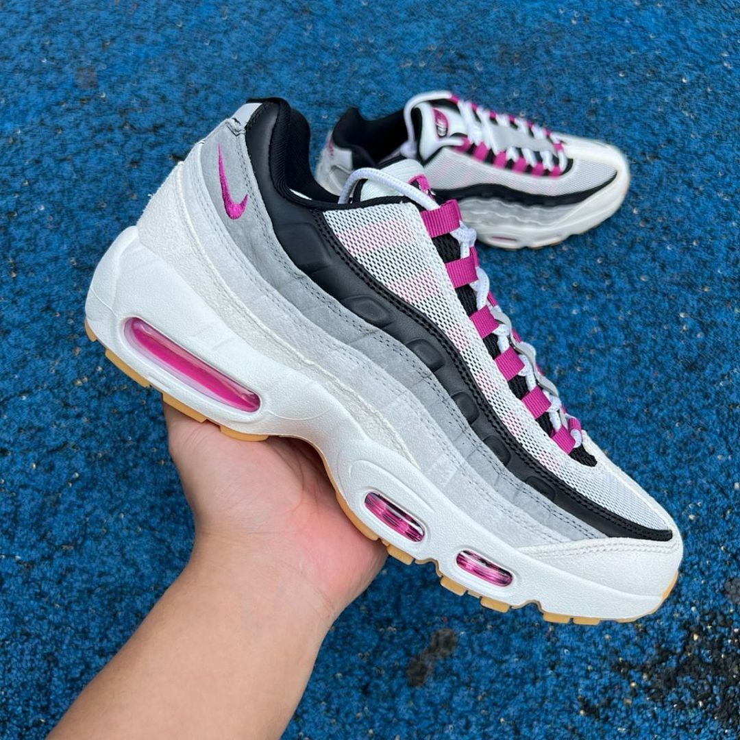 Nike Air Max 95 Summit White Picante Red Black Gum Light Brown DX8969-100