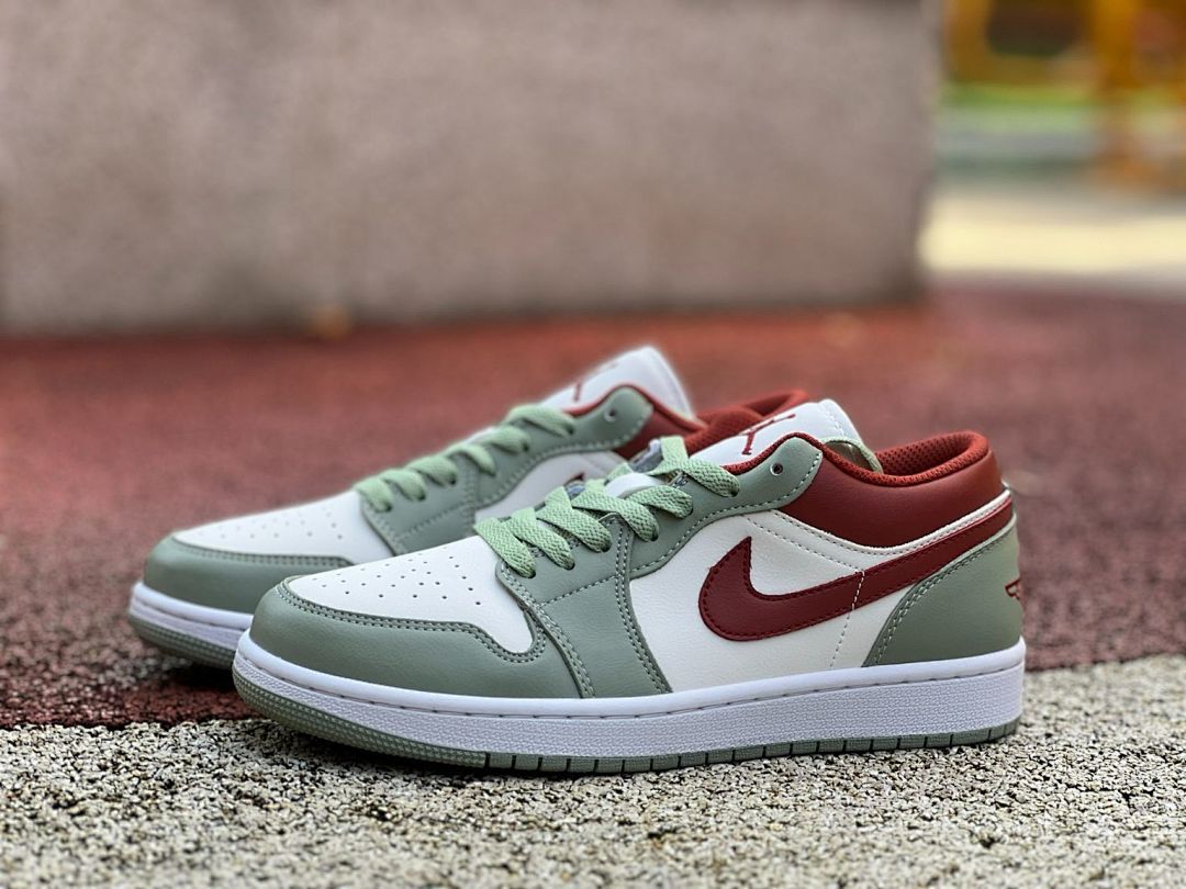 Air Jordan 1 Low SE Craft 'Light Olive' DM9652-102