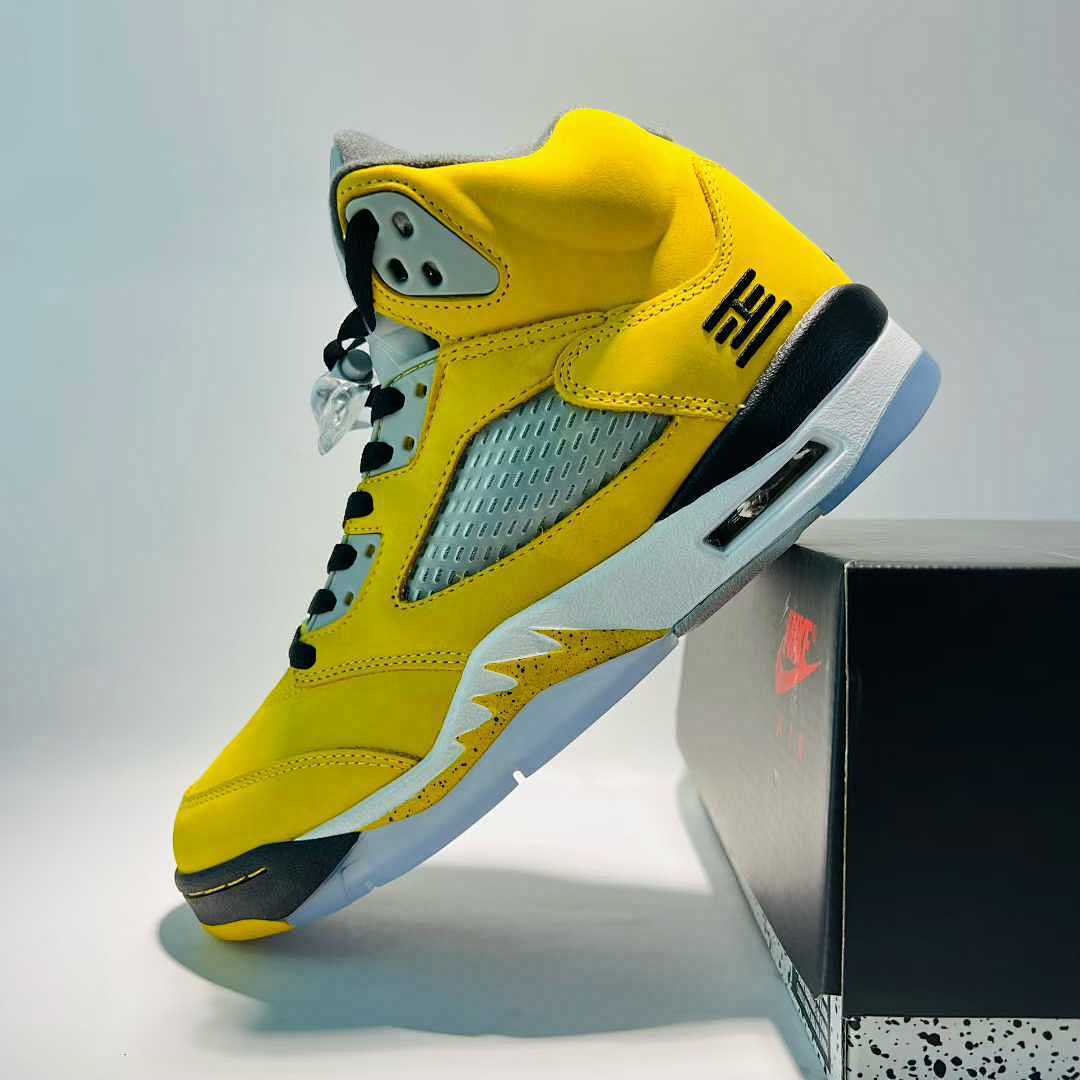 Air Jordan 5 Retro SP Michigan Amarillo Yellow Men's Basketball Shoes Sneakers CQ9541-704