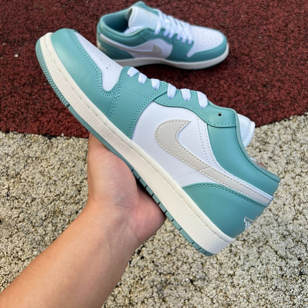 Air Jordan 1 Low 'Vintage Green' DQ8422-300
