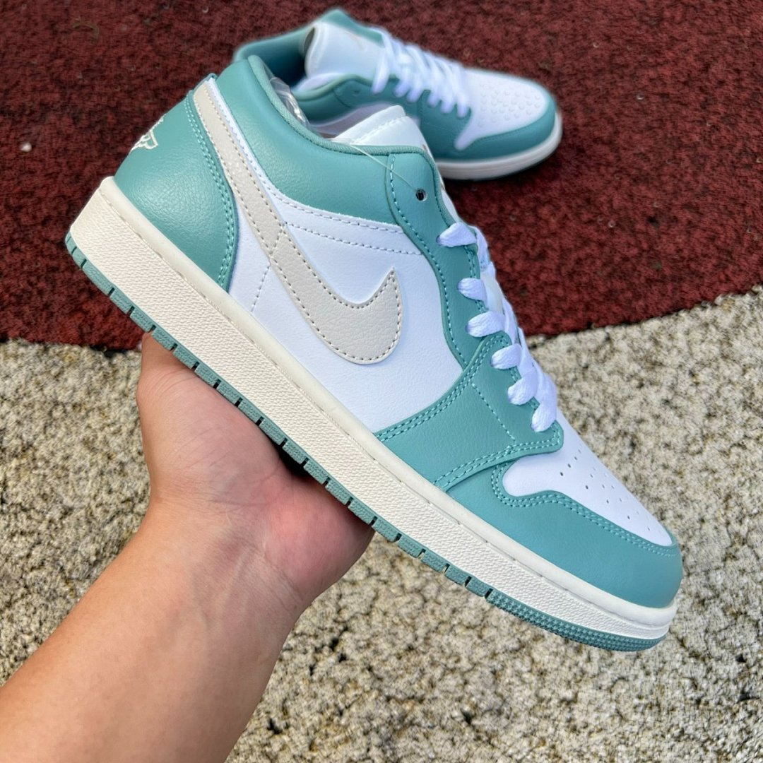 Air Jordan 1 Low 'Vintage Green' DQ8422-300