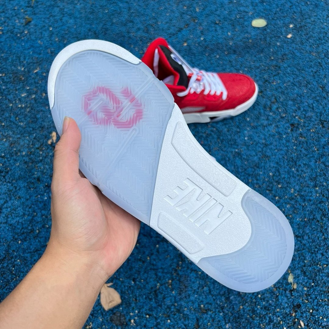 Air Jordan 5 Retro "Raging Bull" DD0587-600