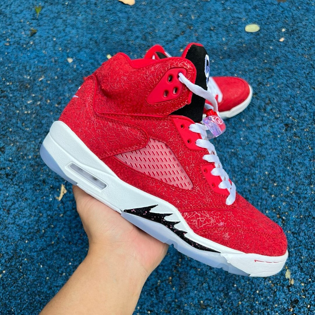 Air Jordan 5 Retro "Raging Bull" DD0587-600