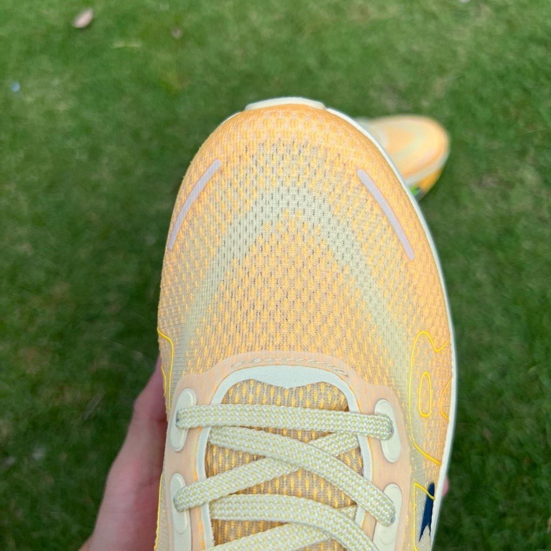 Nike Spark Flyknit FD6720-100