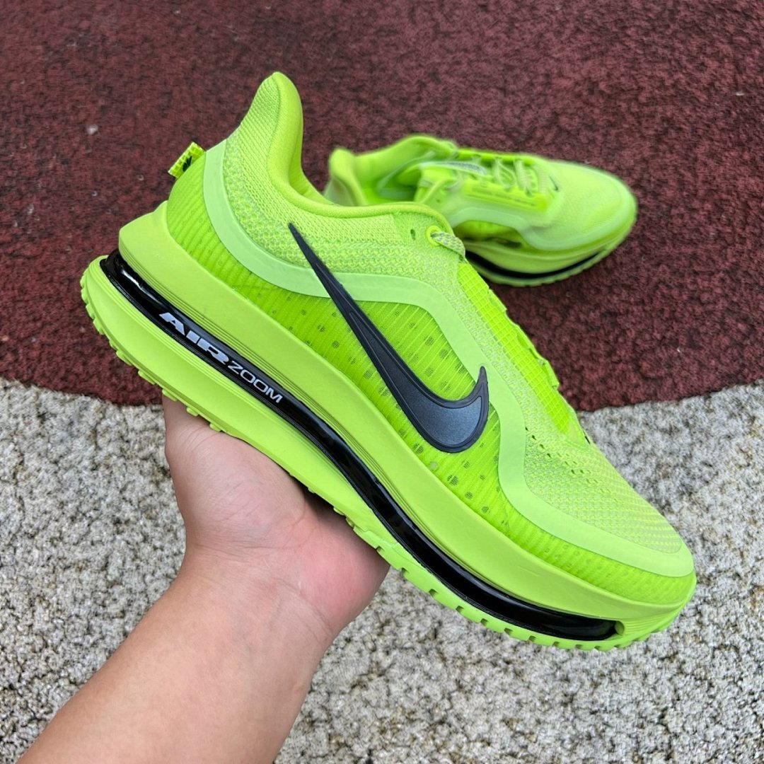 Nike ZoomX Invincible Run Flyknit 3 Volt Black Running Shoes DR2615-700