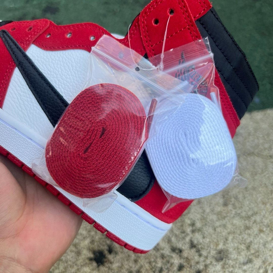 Travis Scott x Air Jordan 1 Retro High 'Chicago'