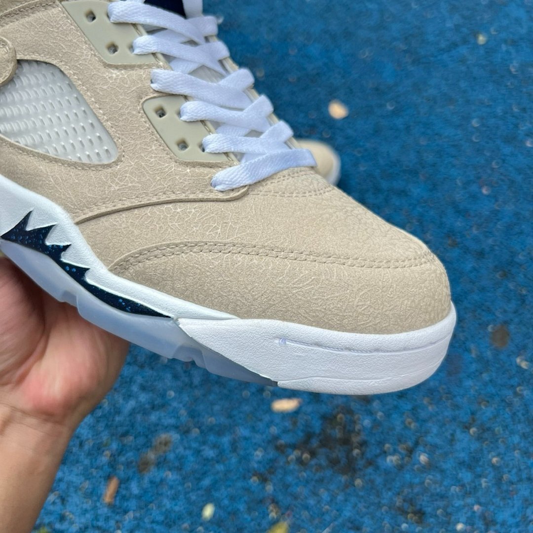 Air Jordan 5 Retro Georgetown Hoyas PE