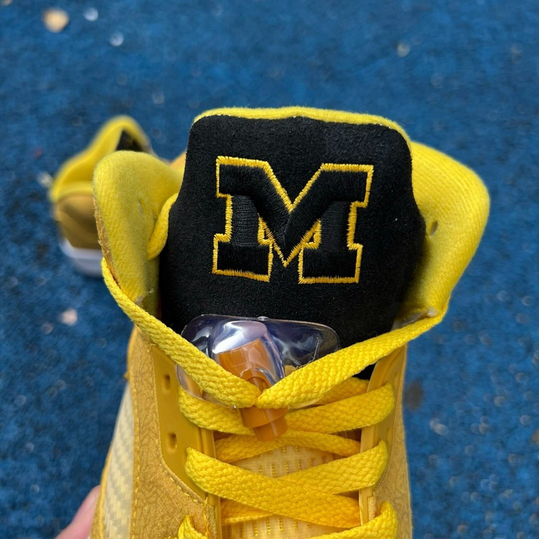 Air Jordan 5 "Michigan" Amarillo College Navy CQ9541-704