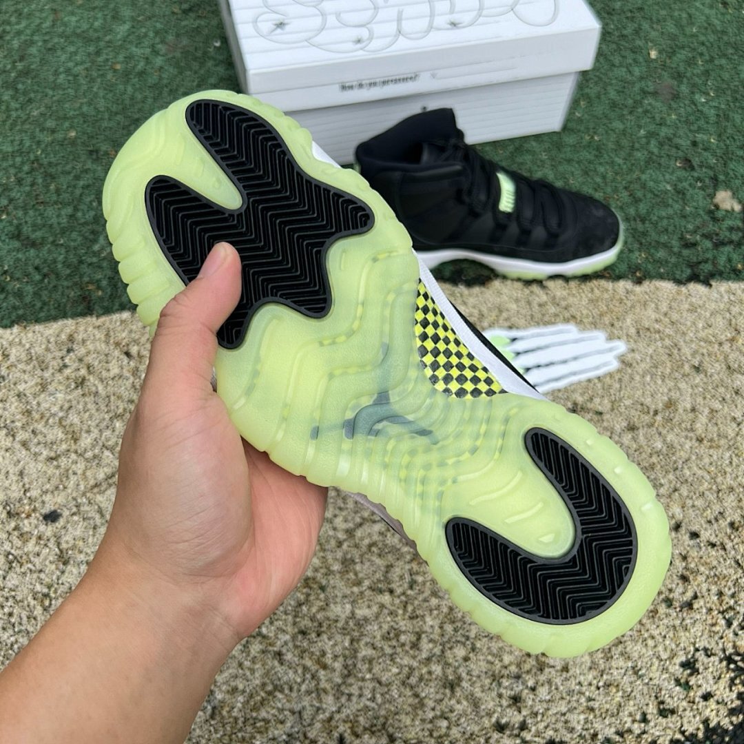 Air Jordan 11 Retro Black Green Glow Cracked Patent