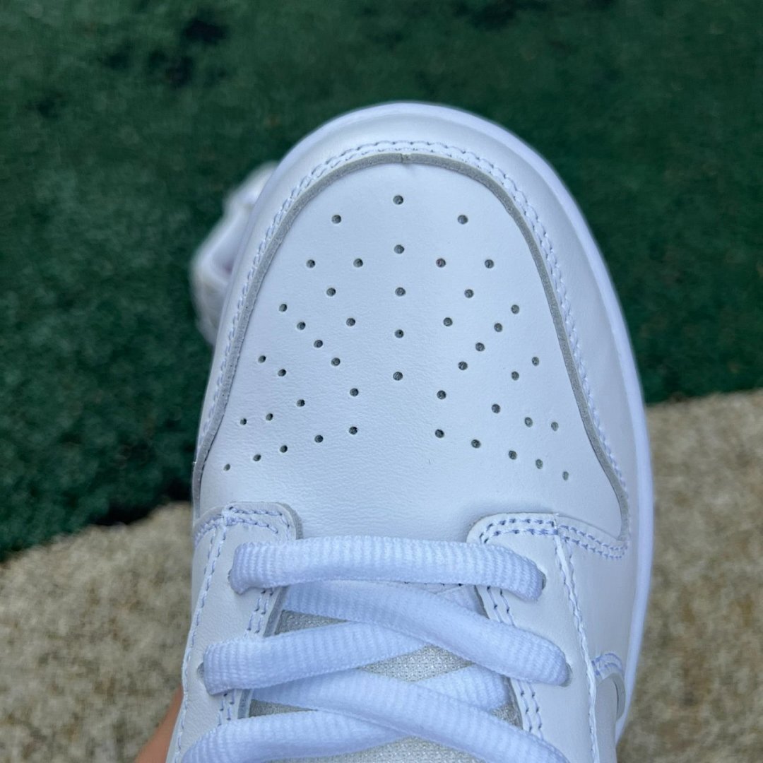 Nike SB 94 Supreme White Cement 472605-100