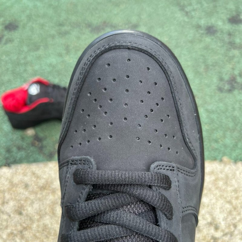 Nike SB Dunk Low Supreme '94 Black Red 428925-001