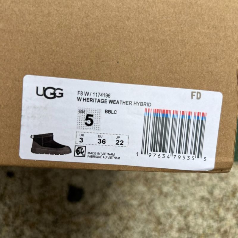 UGG Classic Mini Rubber Logo Boot