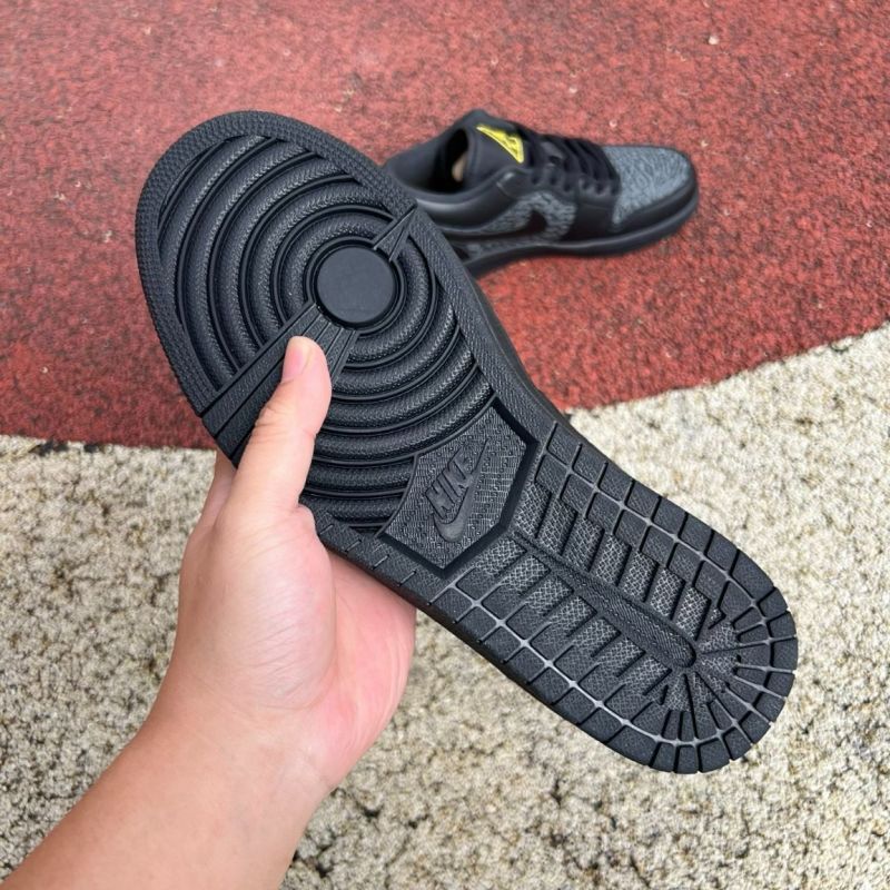 Air Jordan 1 Low SE "Elephant Print" Black Yellow Ochre DZ4130-007