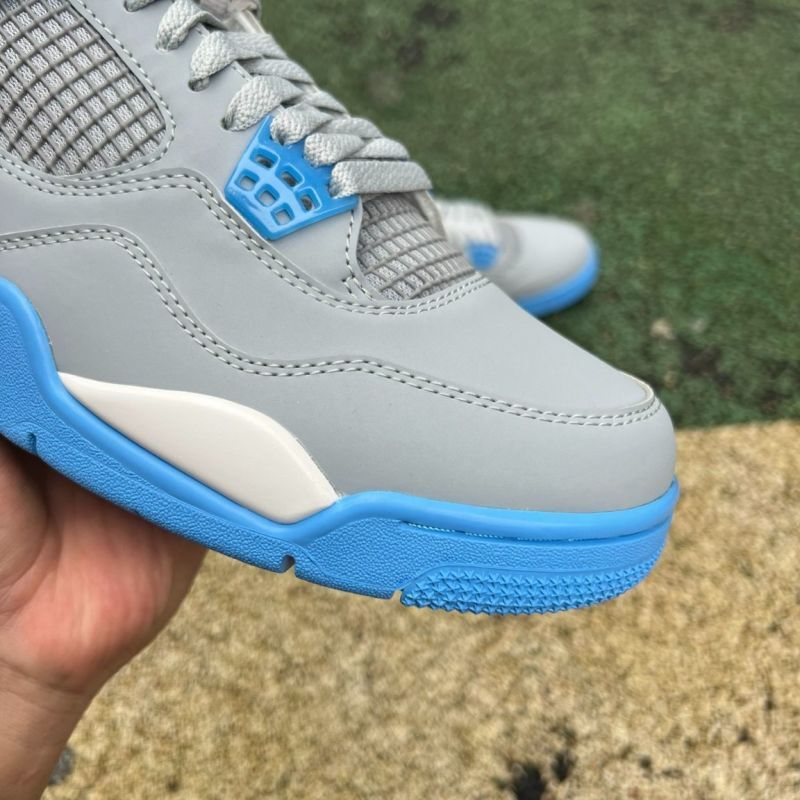 Air Jordan 4 Retro "Cool Grey University Blue"
