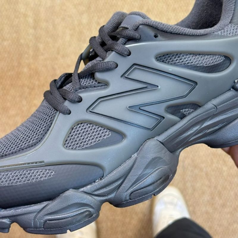 New Balance 9060 Triple Black U9060BLK