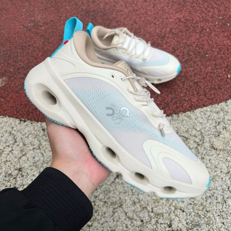 On Cloudtilt Undyed / Aqua