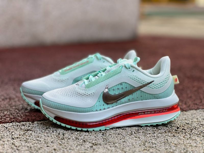 Nike Air Zoom Vomero 16 Barely Green Metallic Bronze Bright Crimson