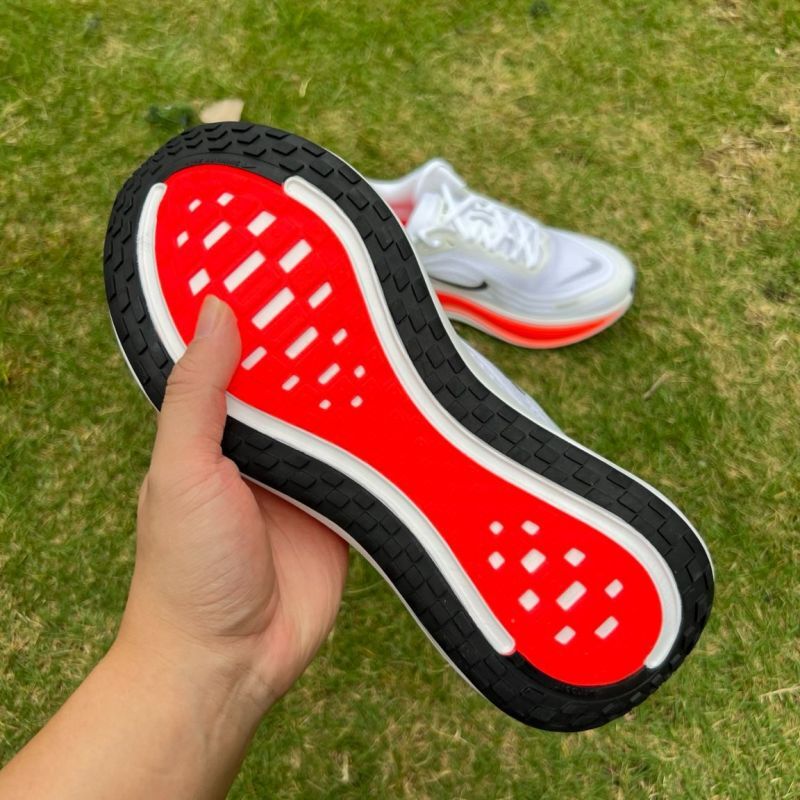 Nike ZoomX Invincible Run Flyknit 3 White Black Bright Crimson FB6588-100