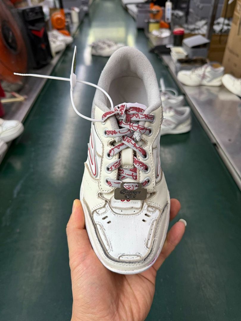 Balenciaga B-Runner Sneakers White Grey Red