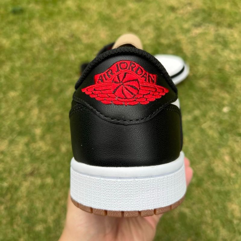 Air Jordan 1 Low White Black Gum Light Brown