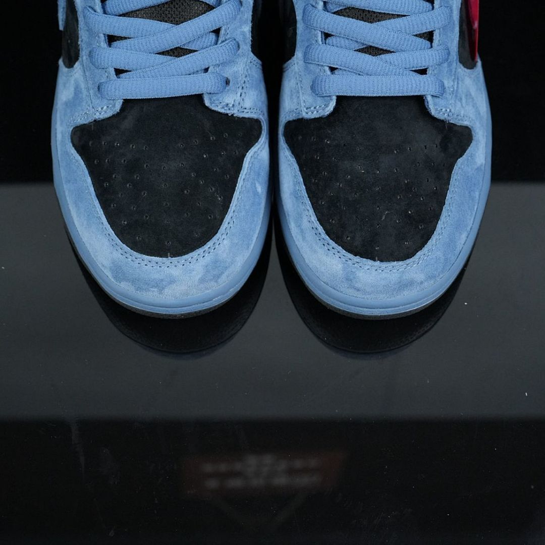 Nike SB Dunk Low Supreme Stars Hyper Royal Black DH3228-100